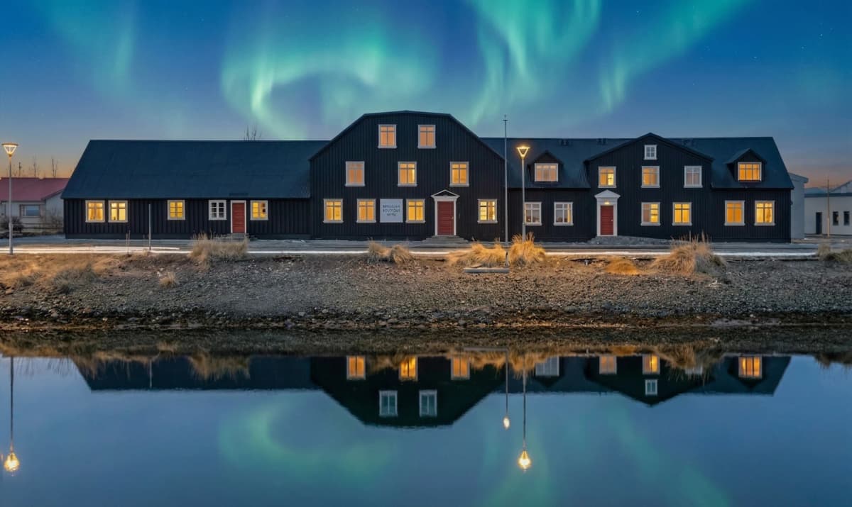 Northern Lights at bryggjan boutique hotel akureyri